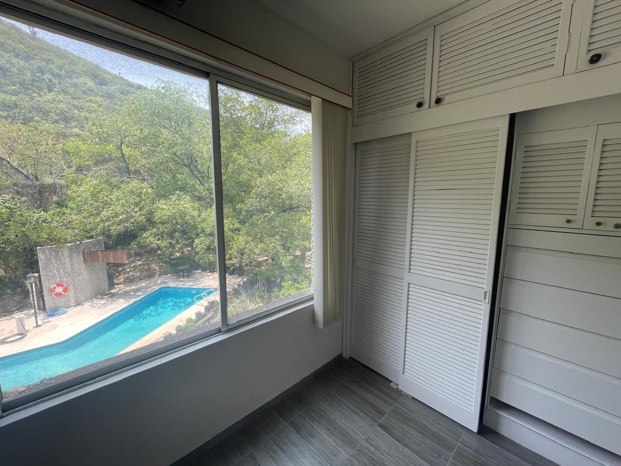 Vista Hermosa — 8